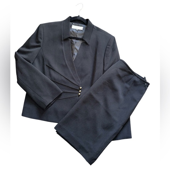 TAHARI Arthur S Leavine NWT Black Blaze and Skirt Suit  Set Size 18 - Picture 1 of 6